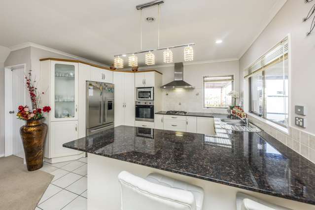 7 Cambrian Crescent Flat Bush_4