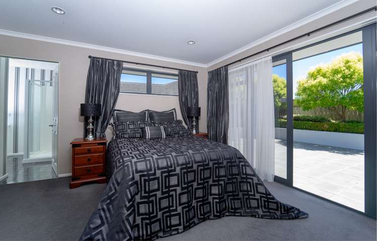 108 Aldinga Avenue Stoke_8