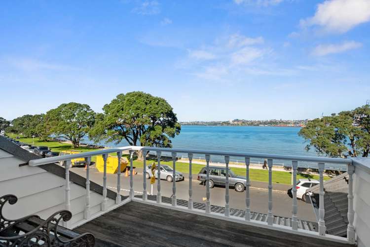 29 Queens Parade Devonport_31