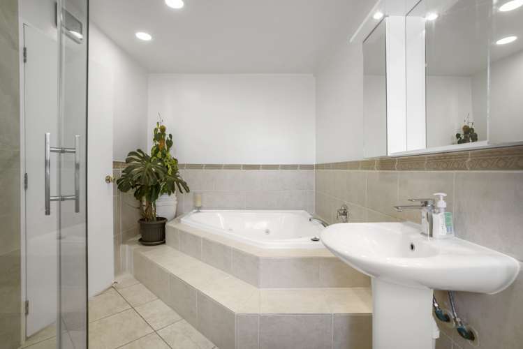 101 Everglade Drive Totara Heights_8