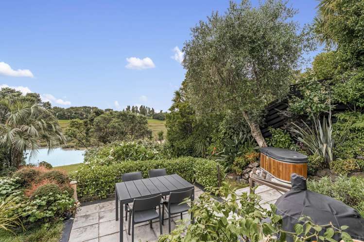 70 Aramoana Avenue Devonport_17