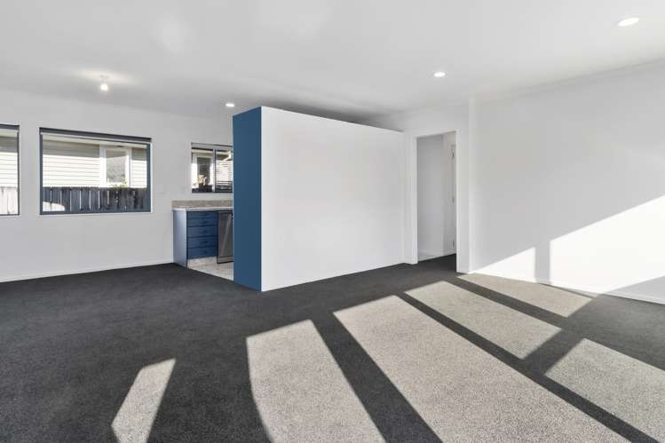 83a Coopers Road Gate Pa_5