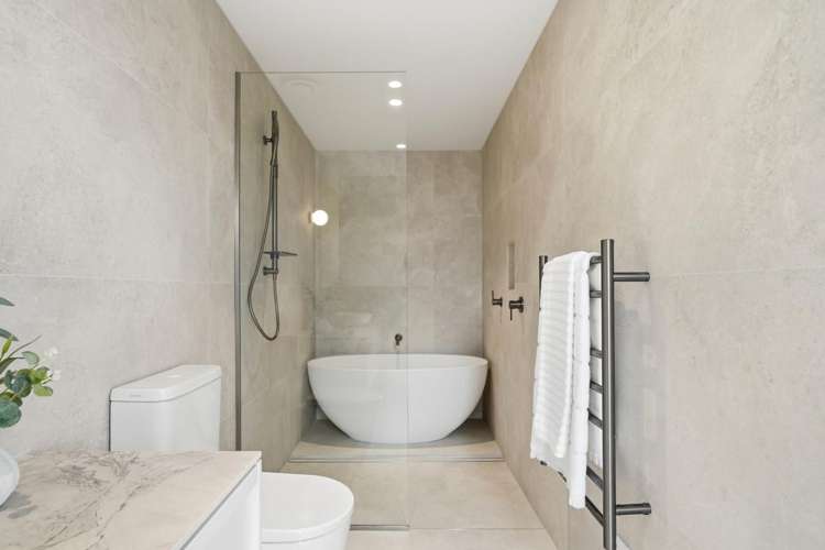 4/22 Clissold Street Merivale_19