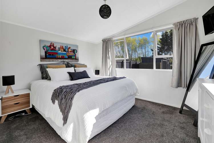 47 Kings Avenue Waikuku Beach_12