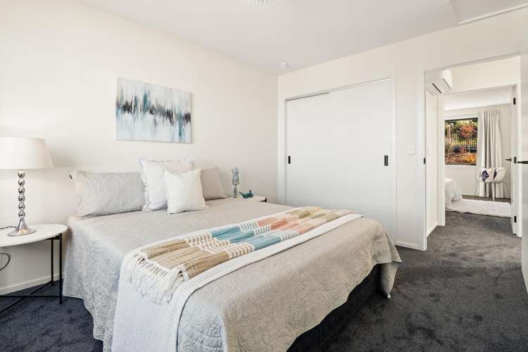 7 Parkside Avenue Caversham_13