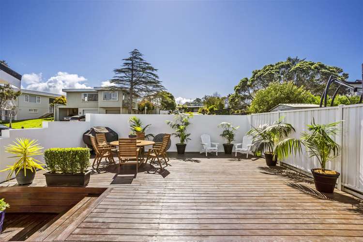 69 Ravenwood Drive Forrest Hill_19