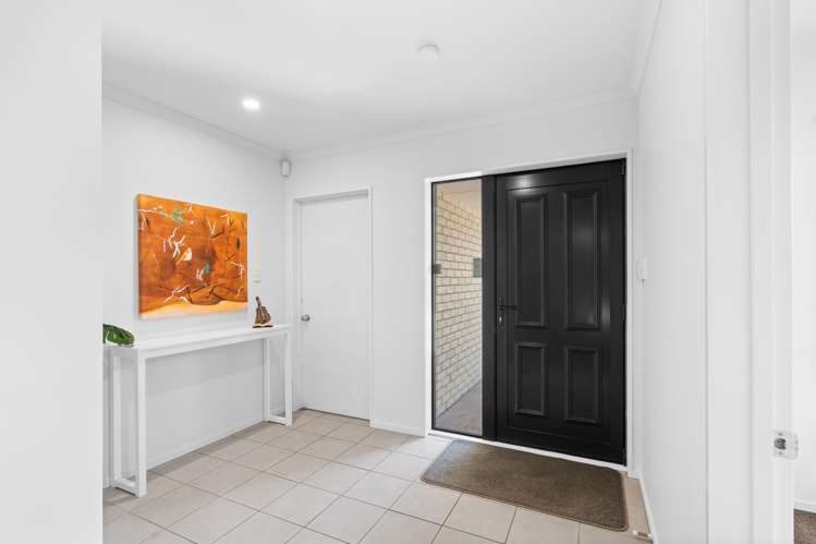 4 Lightning Close Wigram_1