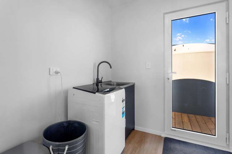 86 Racecourse Road Amberley_24