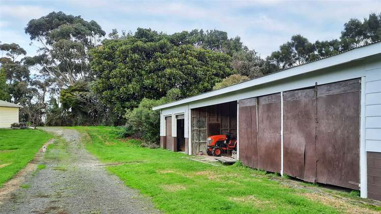 74 Okahukura Road Tapora_14