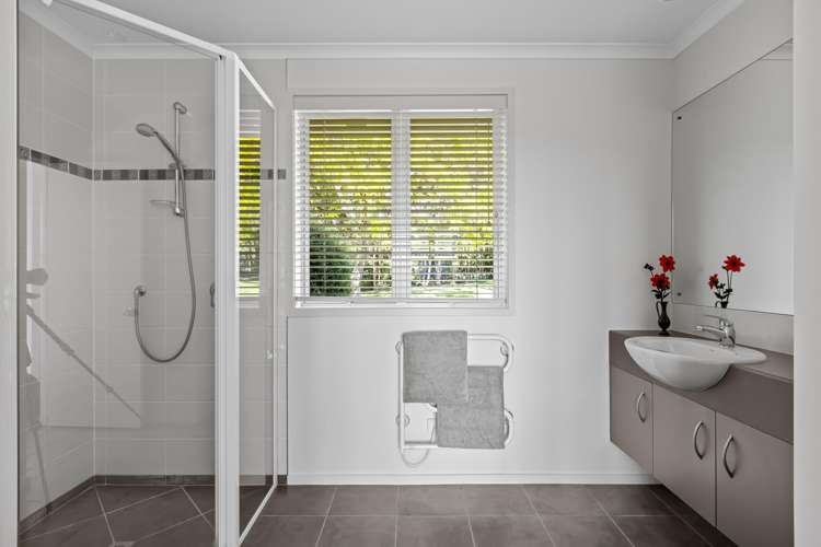 85 Whangaparaoa Road Red Beach_18