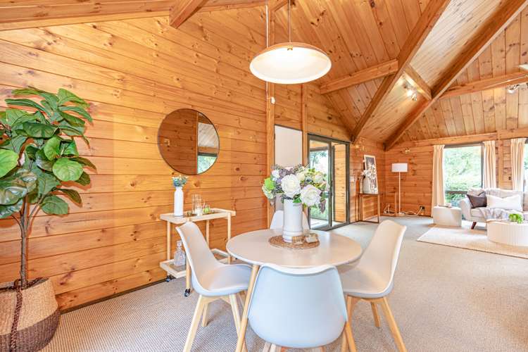 155 Willow Park Drive Opaki_4