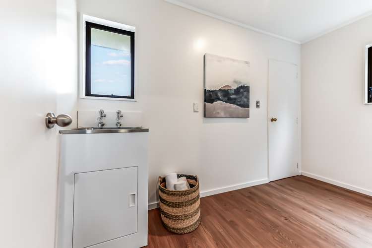 35a Lake Crescent Hamilton Lake_16