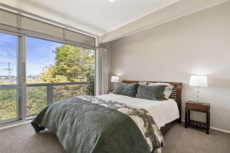 473 Beach Road Murrays Bay_19