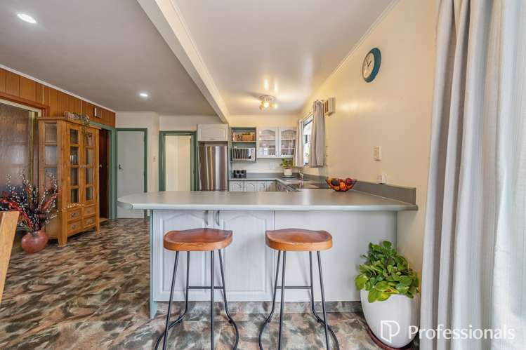 33 Donnelley Drive Wainuiomata_10