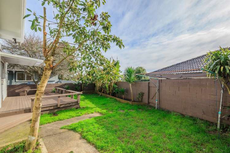 1 Surman Place Glen Eden_7