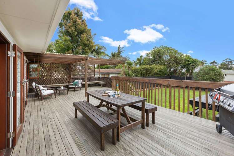 21 Taipari Road Te Atatu Peninsula_9