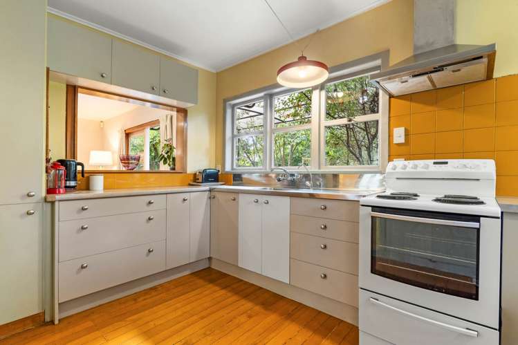 32 Parker Avenue New Lynn_6