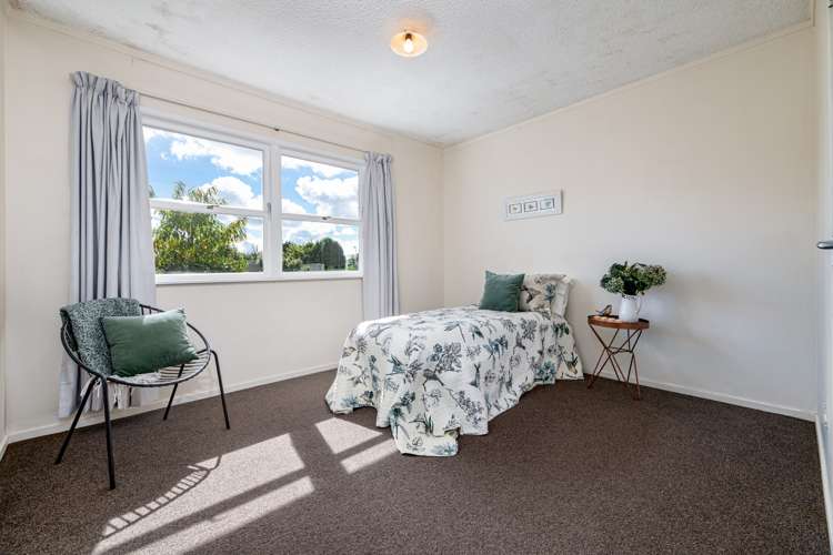 2-219-swanson-road-henderson-waitakere-city-houses-for-sale-one