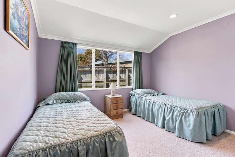 25 Ashmore Drive Frankleigh Park_19