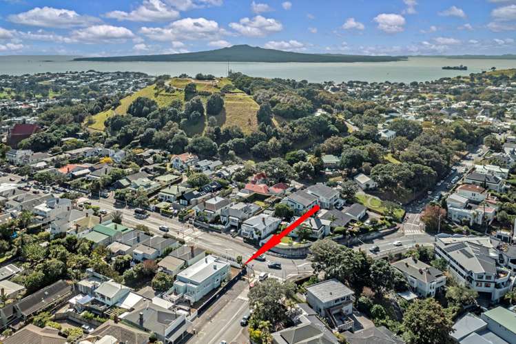 129 Victoria Road Devonport_32