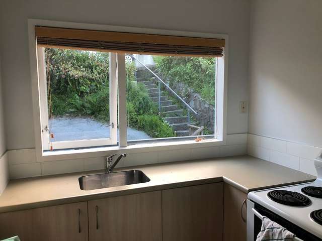 2/29 Winston Street Crofton Downs_1