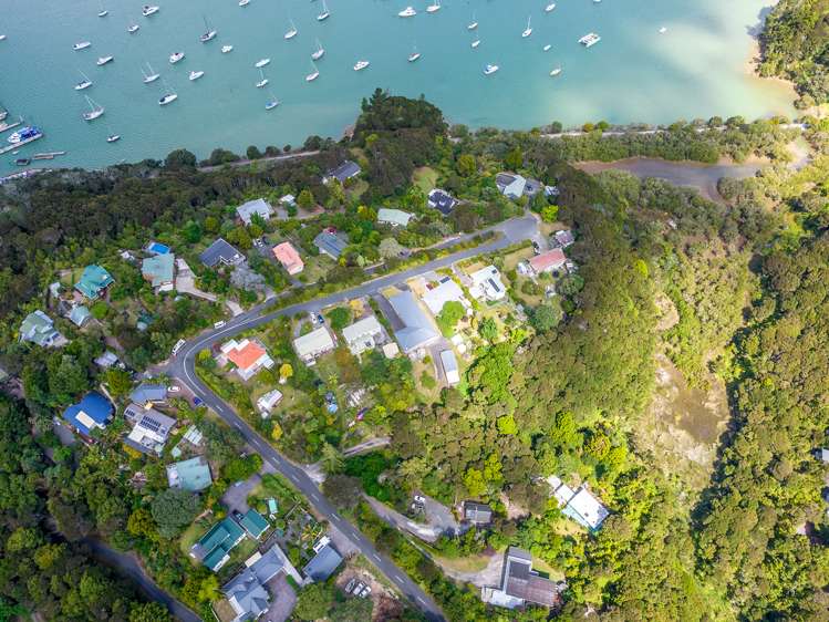 21 Scoresby Street Opua_10