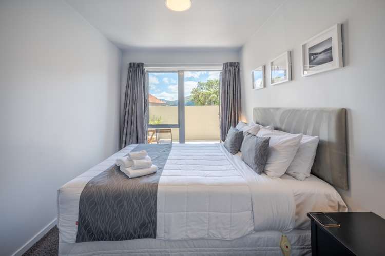 79c Beach Road Akaroa_9