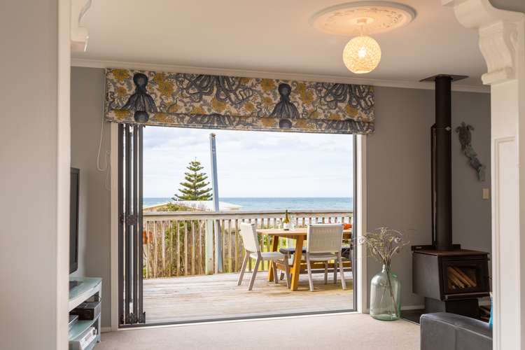 84 Akitio Esplanade Pongaroa_5