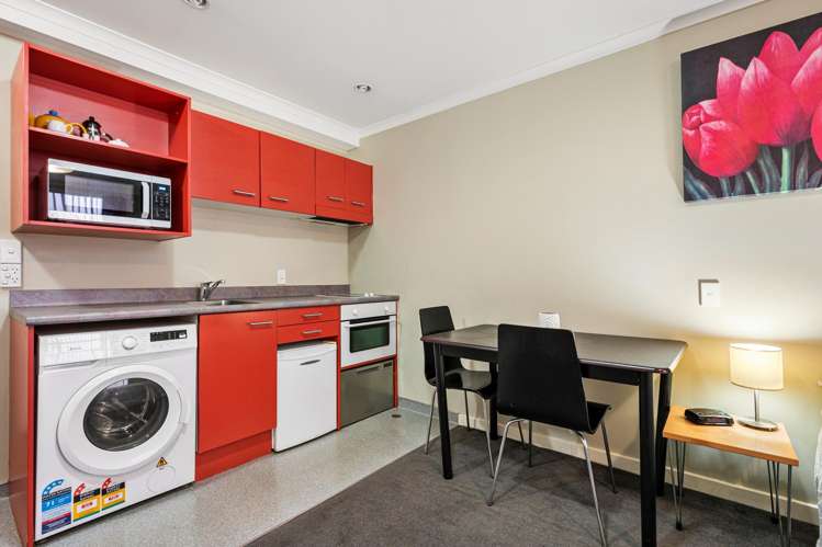 703/5 Aitken Street_1