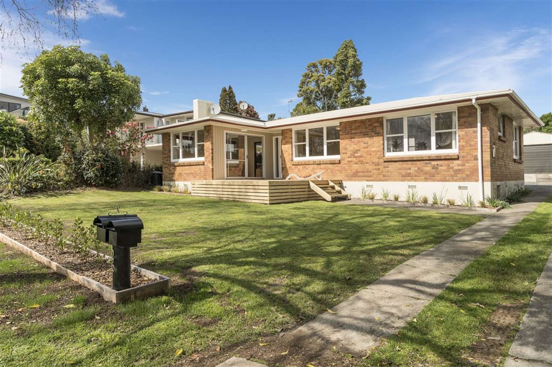 26 Pah Street Matua_0