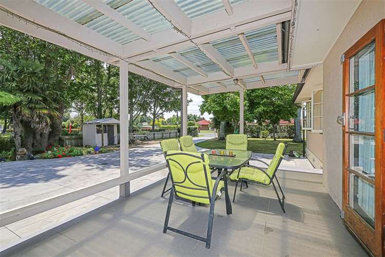 116 Lyndhurst Road Frimley_0