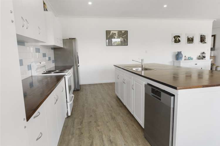 678 New Renwick Road Fairhall_5