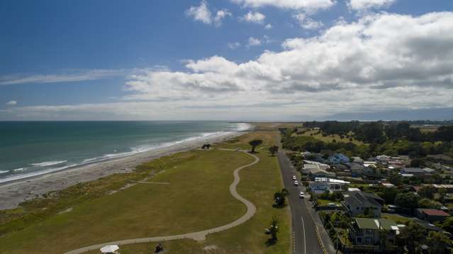 11/27 Marine Parade Carters Beach_4