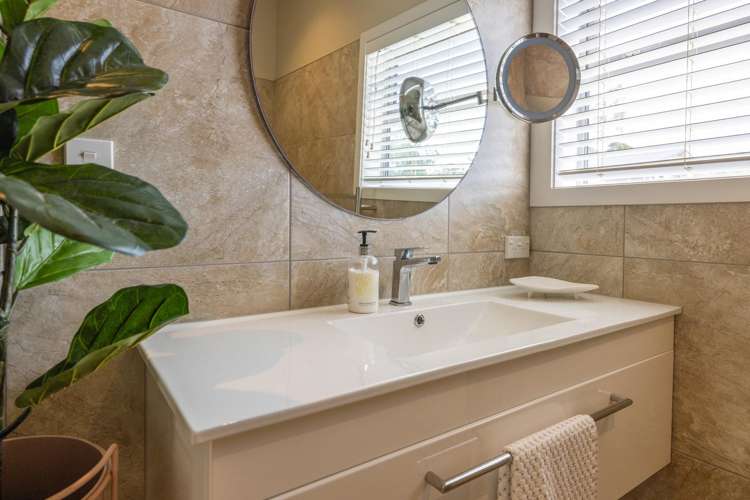 5 Church Bay Road Oneroa_10