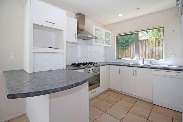 2/24 Shakespeare Road Milford_4