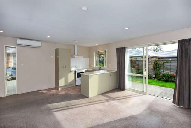5/446 Ferry Road Woolston_4