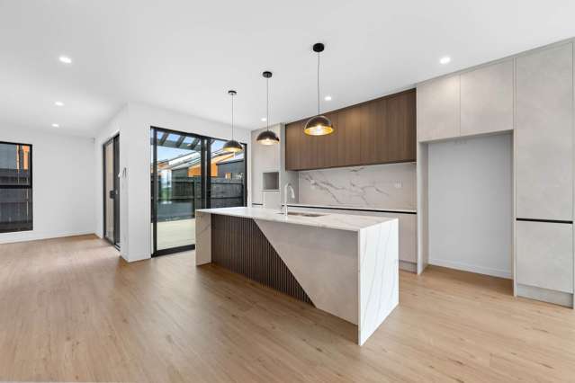 59 Karaka Village Parade Karaka_4