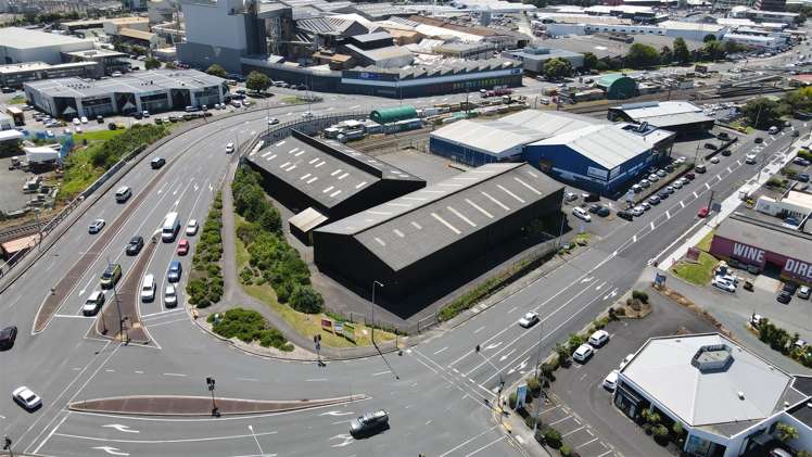 2 Station Road Penrose_0