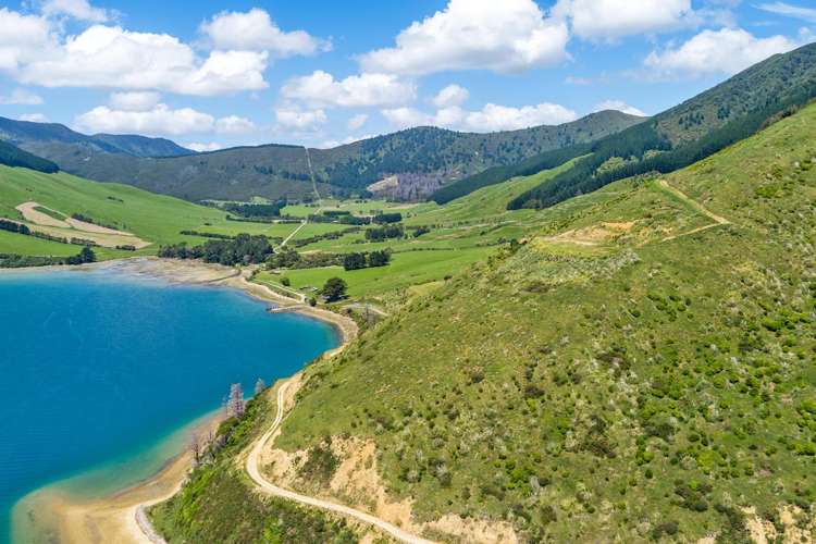 815 Manaroa Road Marlborough Sounds_14