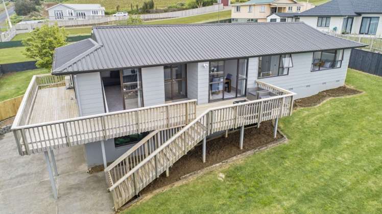 351 Upper Queen Street Pukekohe_15