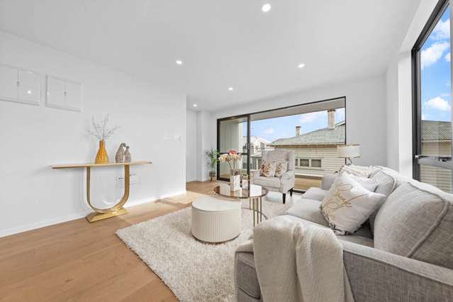 2d Queen Mary Avenue Epsom_2