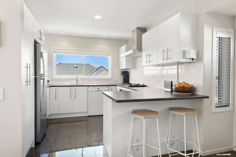 2/20 Tui Glen Road Birkenhead_15