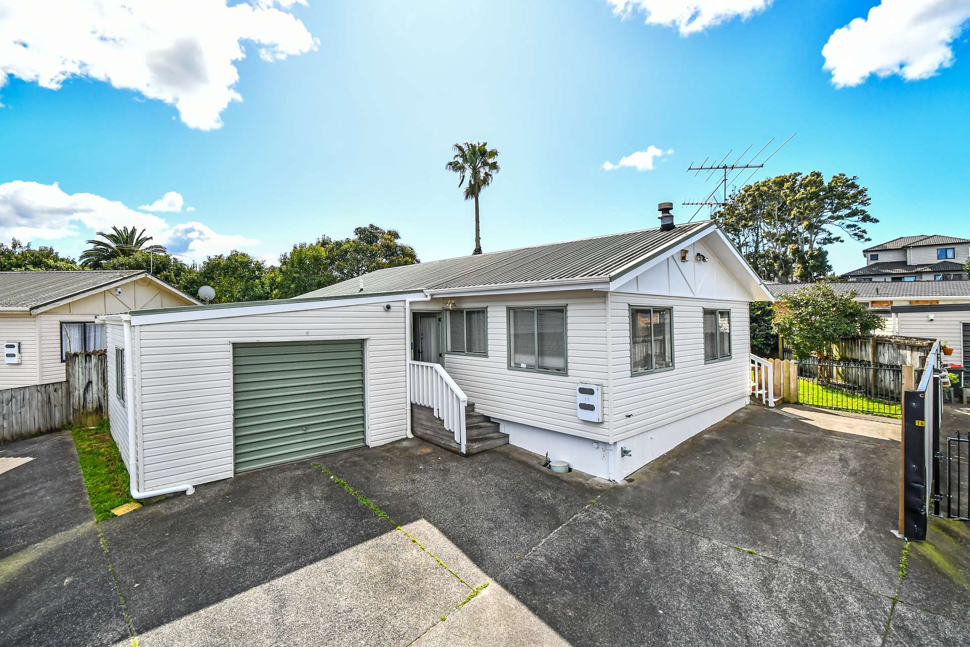 4/14 Phoenix Place Papatoetoe_0