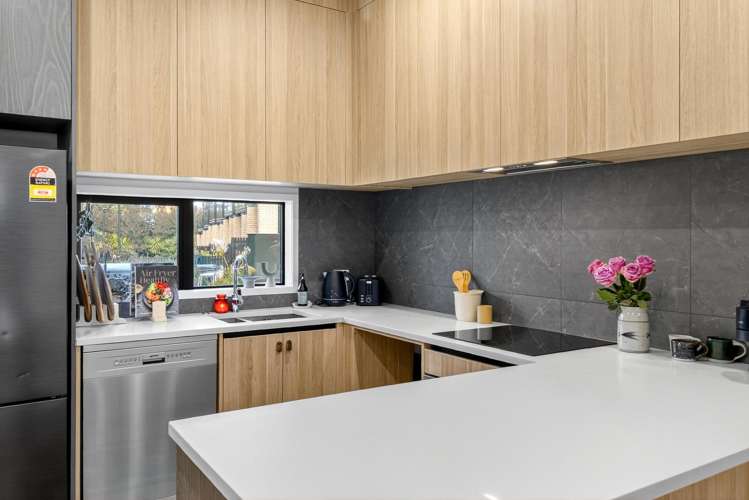 13 Parkwood Avenue Westgate_8