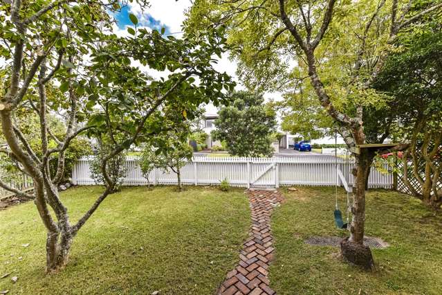 10 Hanlon Crescent Narrow Neck_1