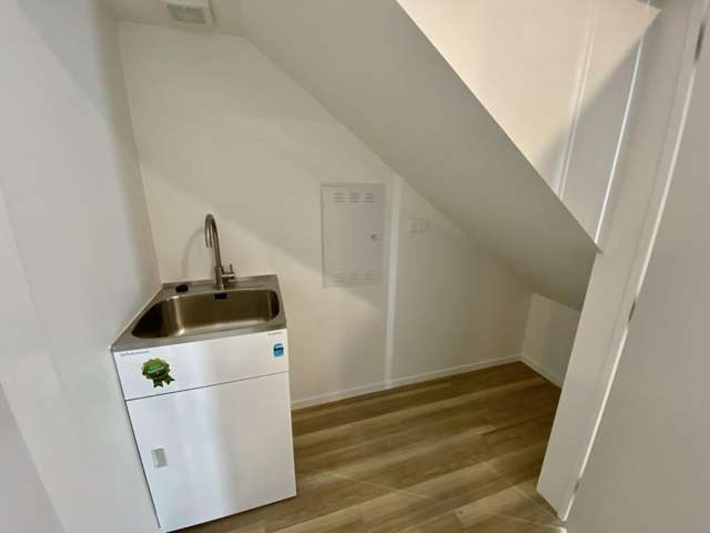 5/10a McLean Street 1477_4