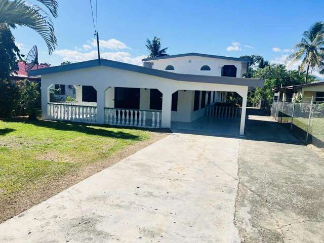 FOR RENT – MODERN TOP FLOOR FLAT
