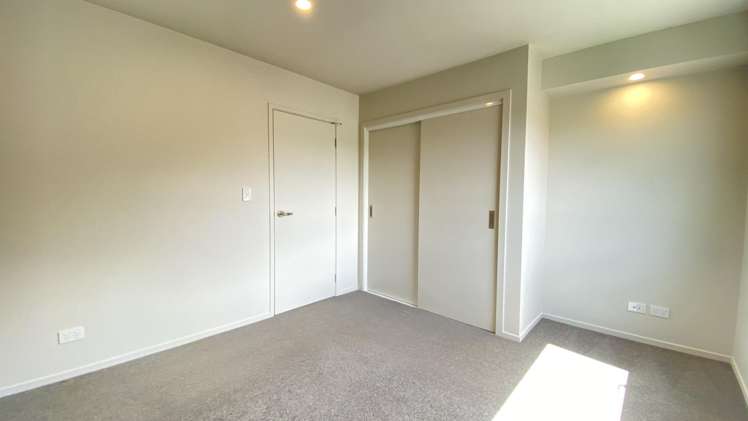 24/137 Hall Avenue 10683_6