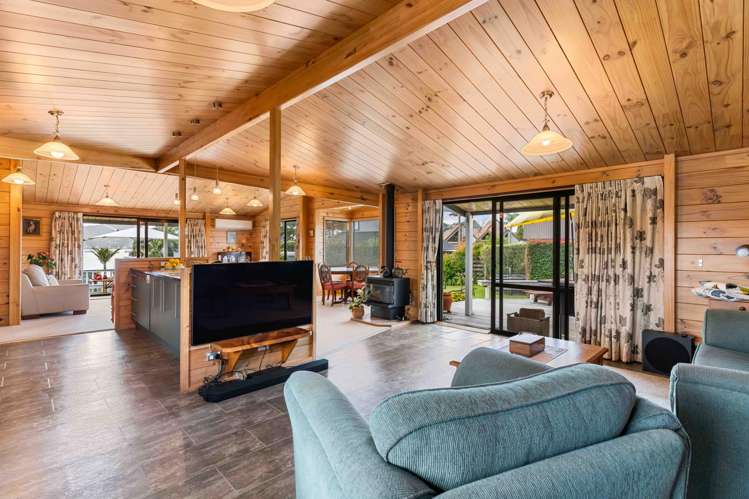 57 El Dorado Leader Pauanui_7