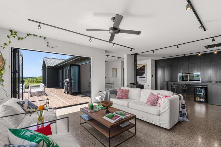 1031 Lake Ferry Road_4